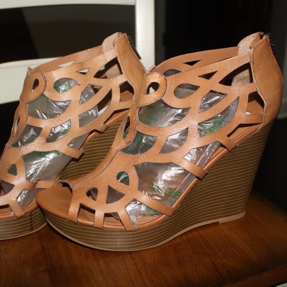 Steve Madden Wedges